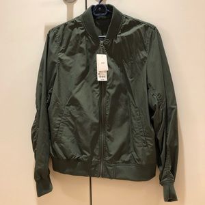 Uniqlo olive lightweight bomber jacket